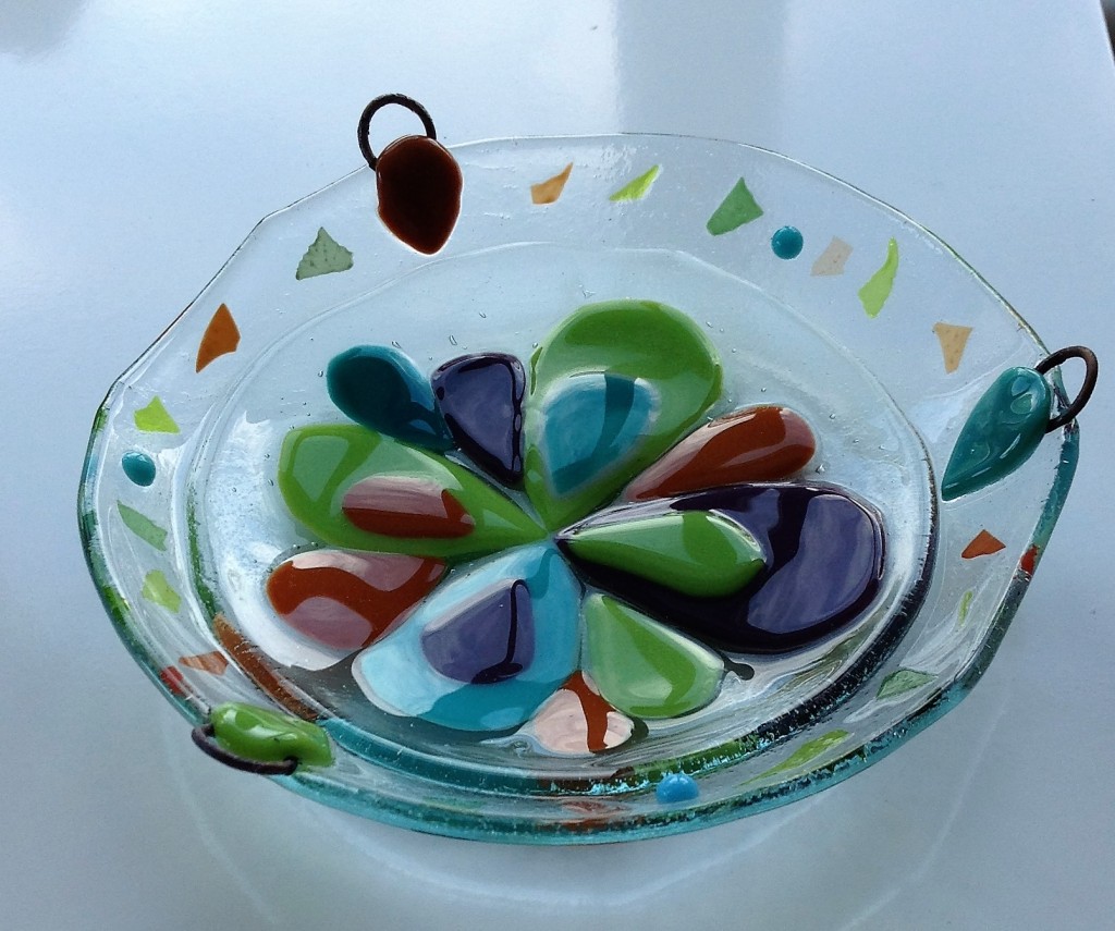 Bumblebee dish